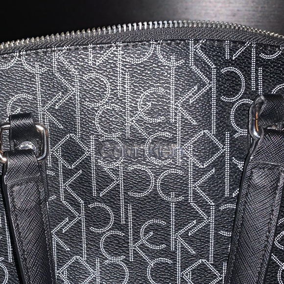 Calvin Kline Purse - Picture 2 of 4